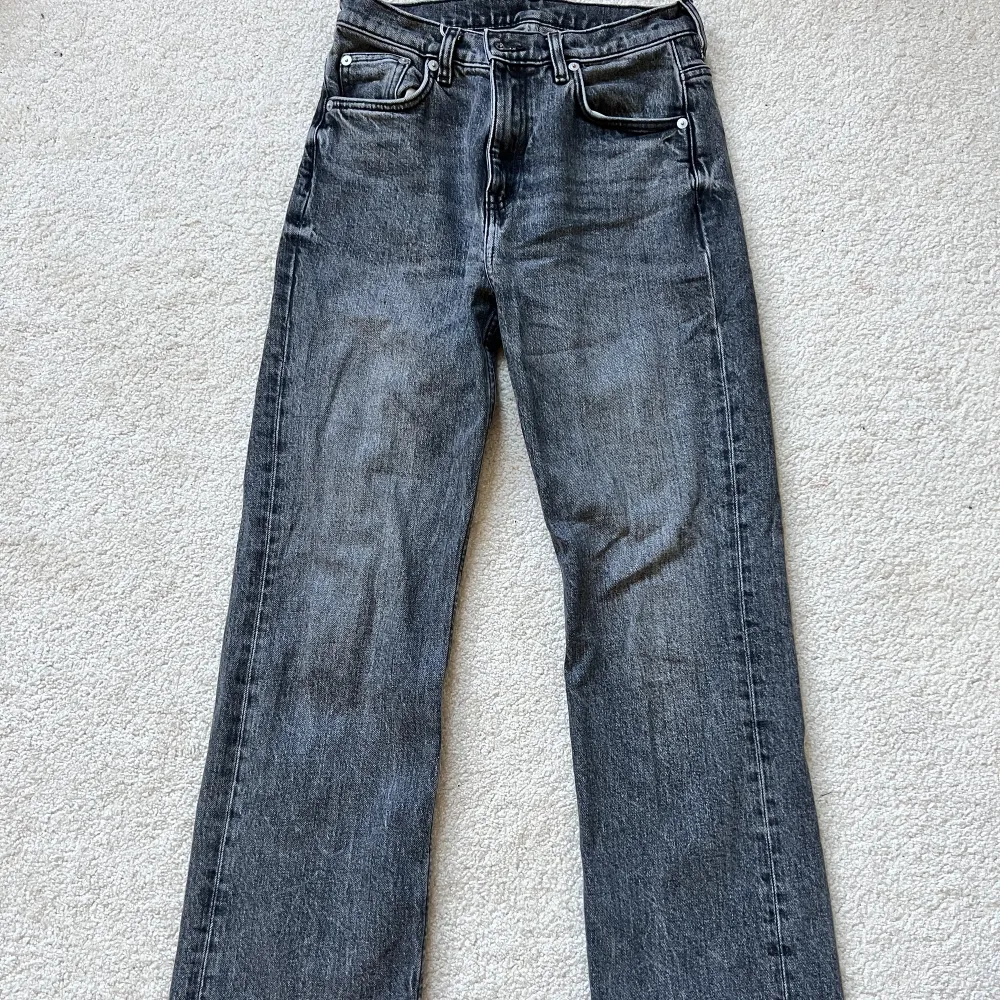 Jeans från arket i storlek 26. Jeans & Byxor.