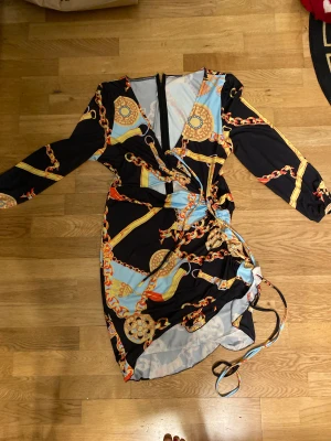 fin klänning  - Fin sommar klänning i skönt tunt tyg 