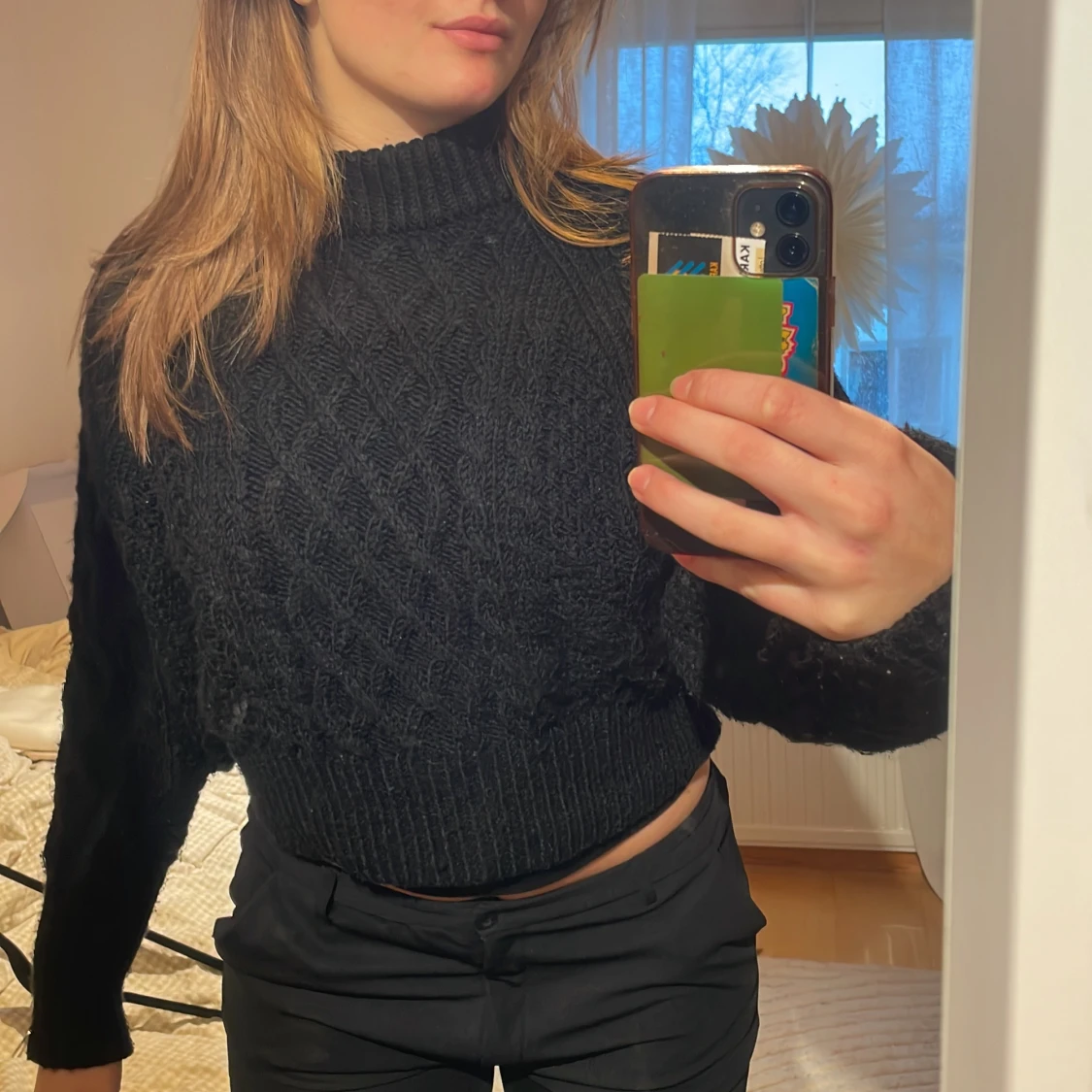 Svart stickad tröja 
