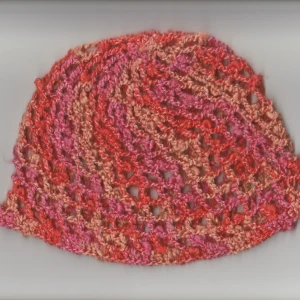 Virkad nätmössa  - Virkad mössa med stora ”maskor”. Tveka inte om du har frågor eller vill göra beställningar!