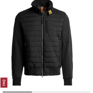 Parajumoer cardigan - Denna jacka är i jätte bra skick användt de 1-2 gånger nypris på de är 3000 kr och det är storlek Xs men passar s också. för mer bilder kontakta.