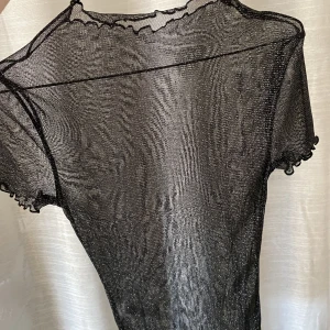 Mesh topp - Mesh topp i strl M! Endast testad! 50kr