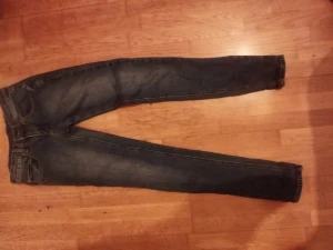 Jeans - Knappt använda cheap Monday jeans