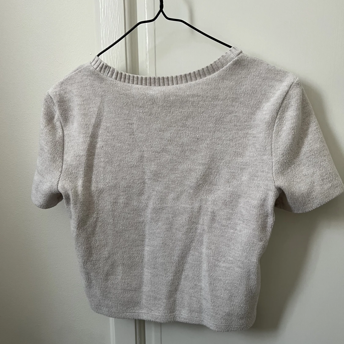 Beige croppad tshirt  - 90