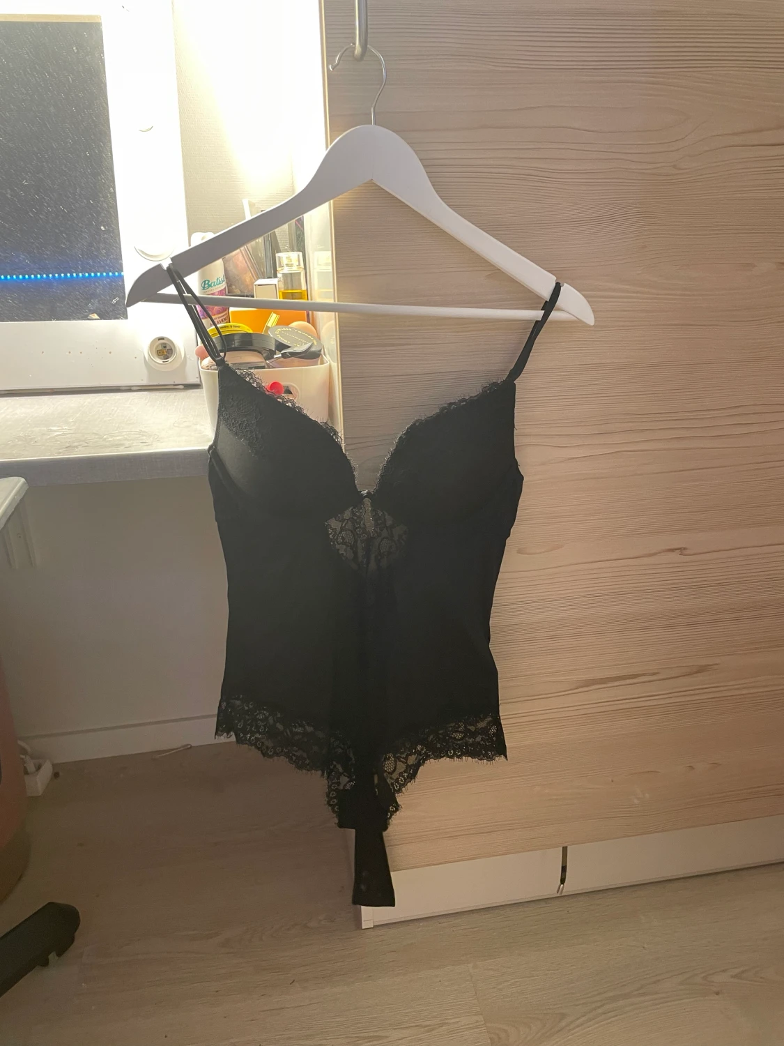 Svart underklädsbody 