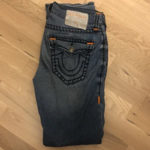 True religion jeans - Dm om ni har frågor.