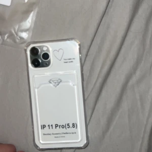 Skal från shein oanvänd - Skal från shein som är helt oanvänd. Råkade köpa en fel storlek och därför säljer jag den