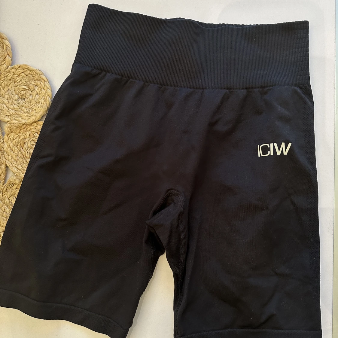 ICIW shorts - 90