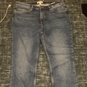 High waisted jeans  - They’re high waisted slim jeans that have only been used once 