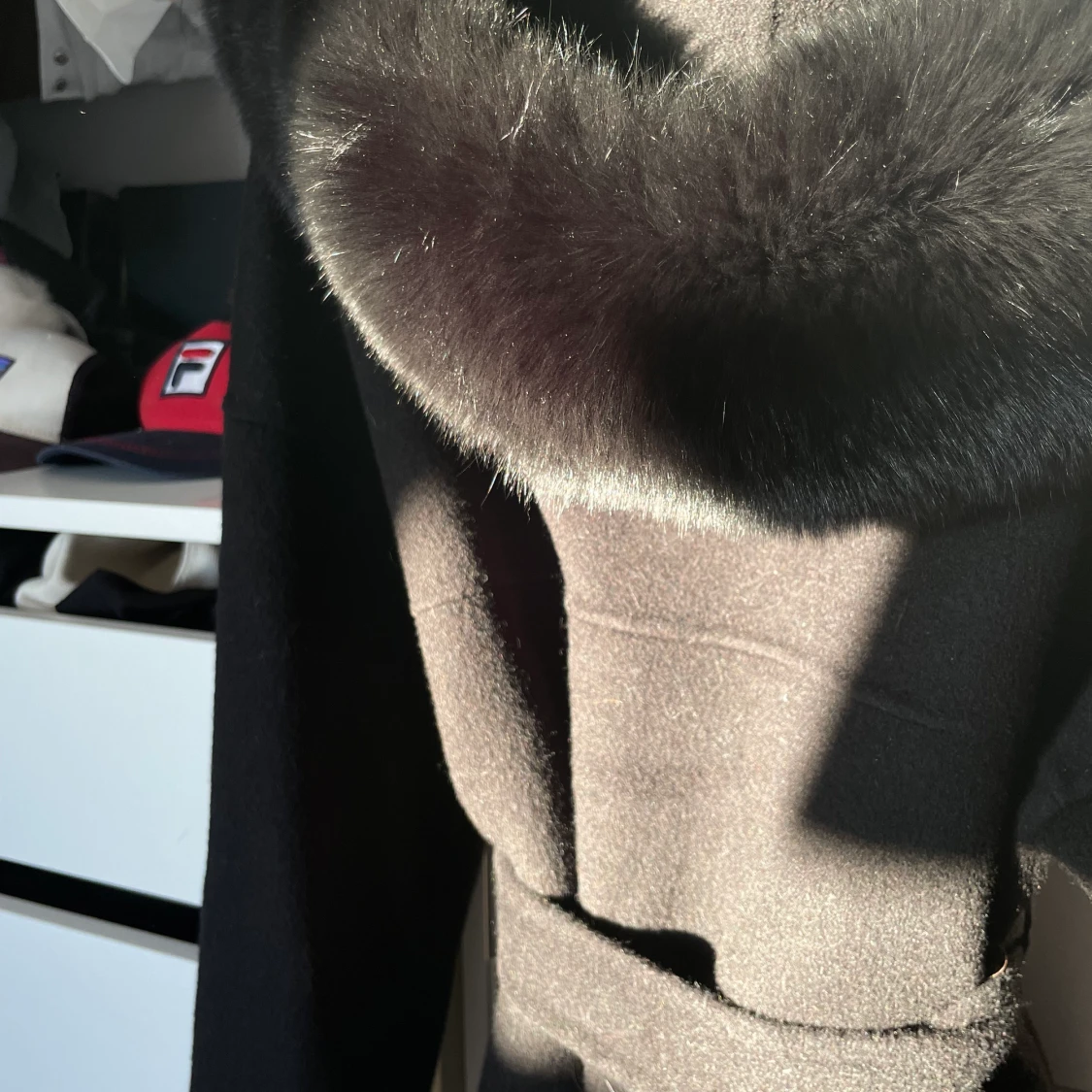 Kappa med äkta pälskrage - 91