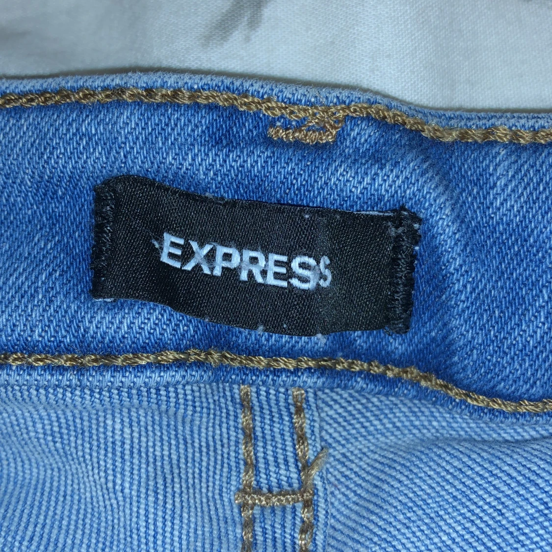 Ihåliga bootcut jeans - 90