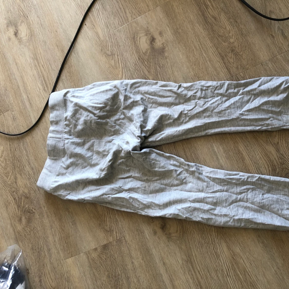 Gråa mjukisbyxor  - 90