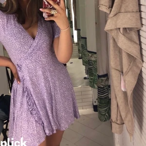 Klänning pull & bear  - Klänning från pull and bear. Storlek S. 160kr plus frakt på 69kr.