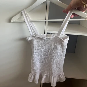 Fin topp - Fest aktig slutsåld topp, stl s