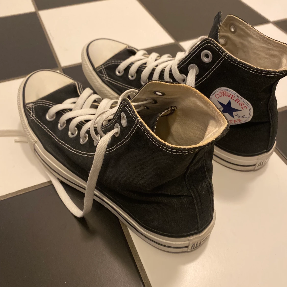 Svarta converse♥️ - 90