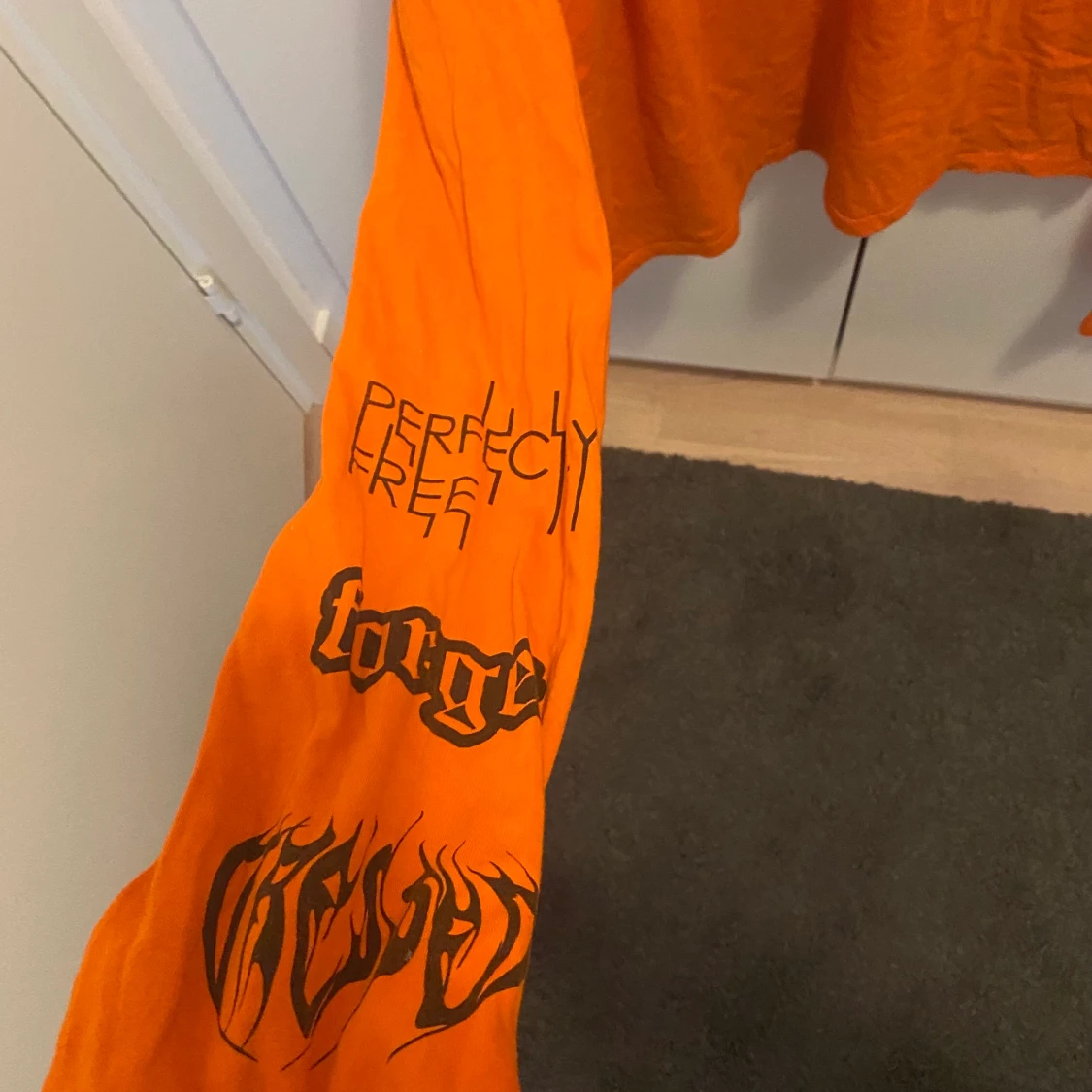 Orange croptop från H&M - 91