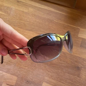 00s solglasögon - Köpare står för frakt☀️ skicka dm för bild på!