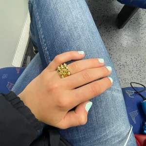 Edblad nitring - Supercool och populär guld ring från Edblad! Superbra skick. 