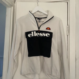 Ellesse tröja - Storlek s 