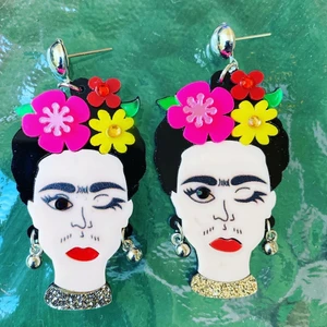 Frida Kahlo örhängen 🌸 - Fri frakt! 🌸
