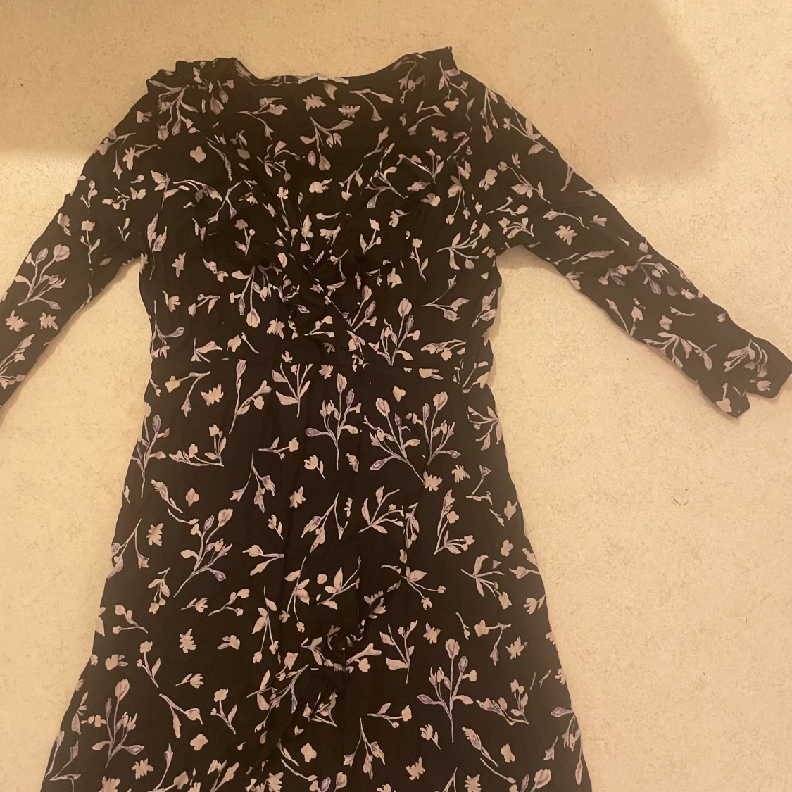 Knälånga klänningar/ storlek S passar M