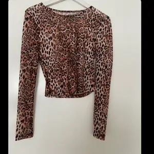 Helt ny leopard tröja.