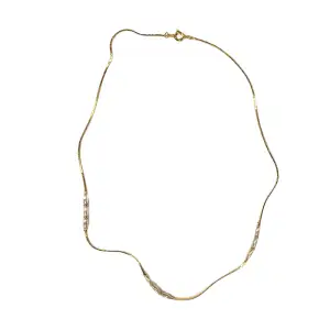Dainty Vintage Golden Necklace 🖤  In good condition 🖤  Free Shipping 🖤