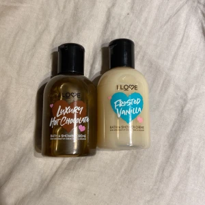 Tvål  -  Den ena luktar choklad och den andra vanilj❤️