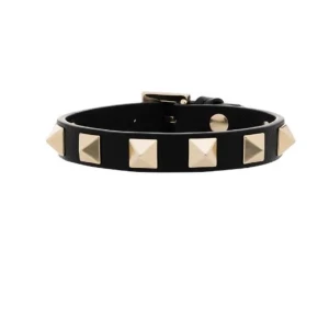 Valentino Armband - Jättefint valentino armband men har tröttnat lite på det😽