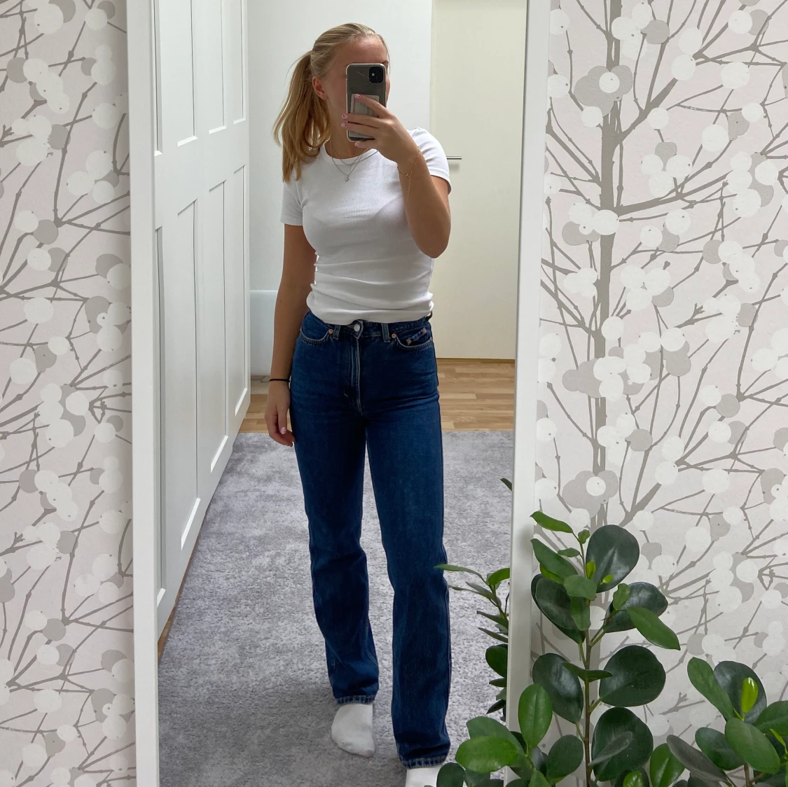 Mörkblå weekdayjeans! - 90