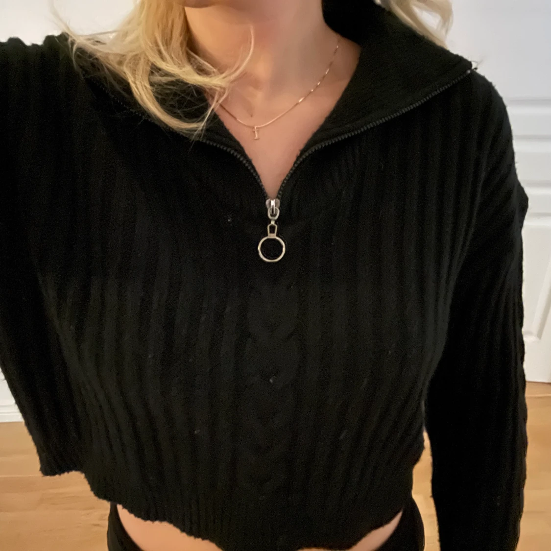 Stickad tröja med dragkedja  - 91