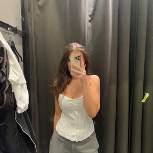 Zara korsett - Helt nytt korsettplagg Zara som säljer pga inte min stil❤️‍🩹