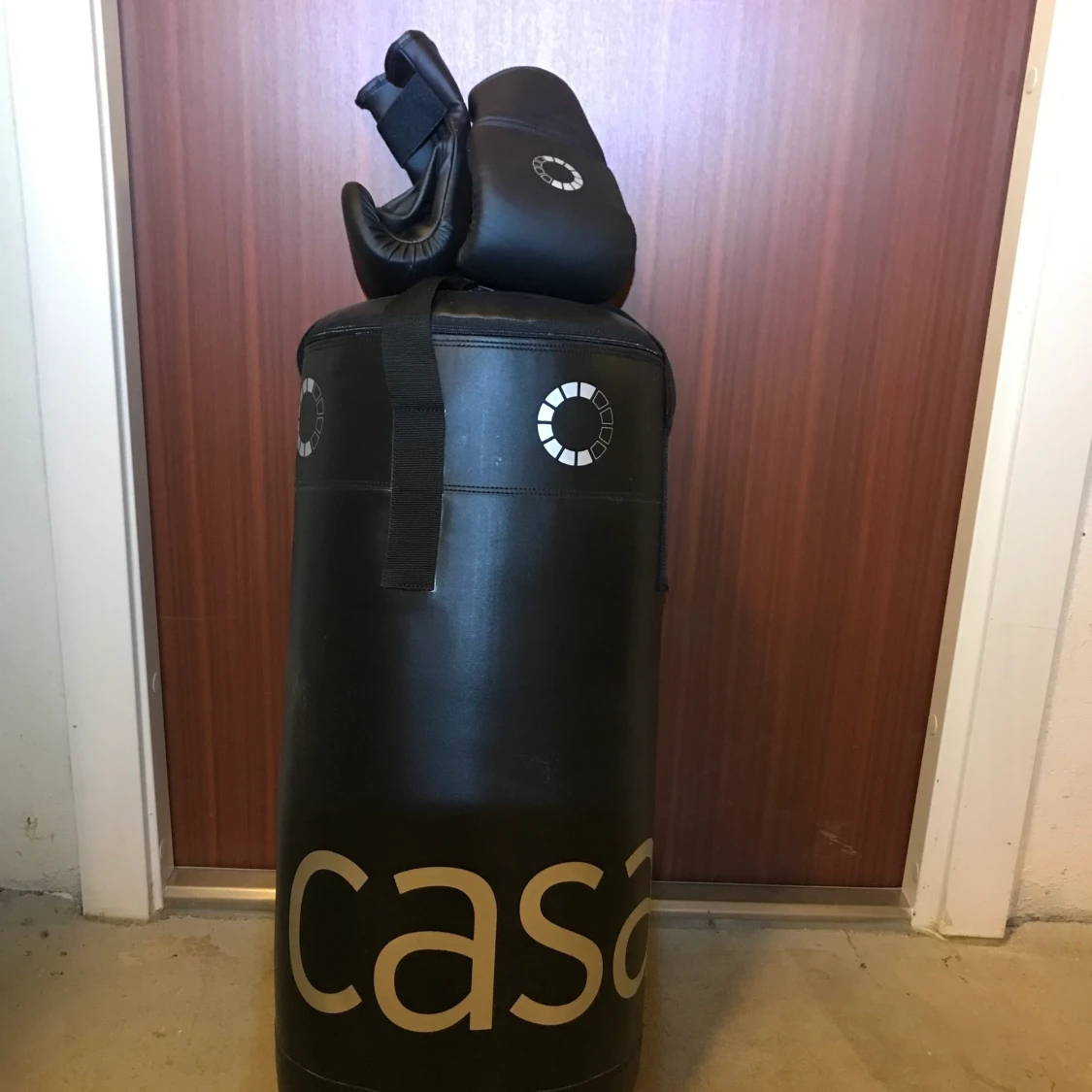 Boxningssäck och handskar  - 90