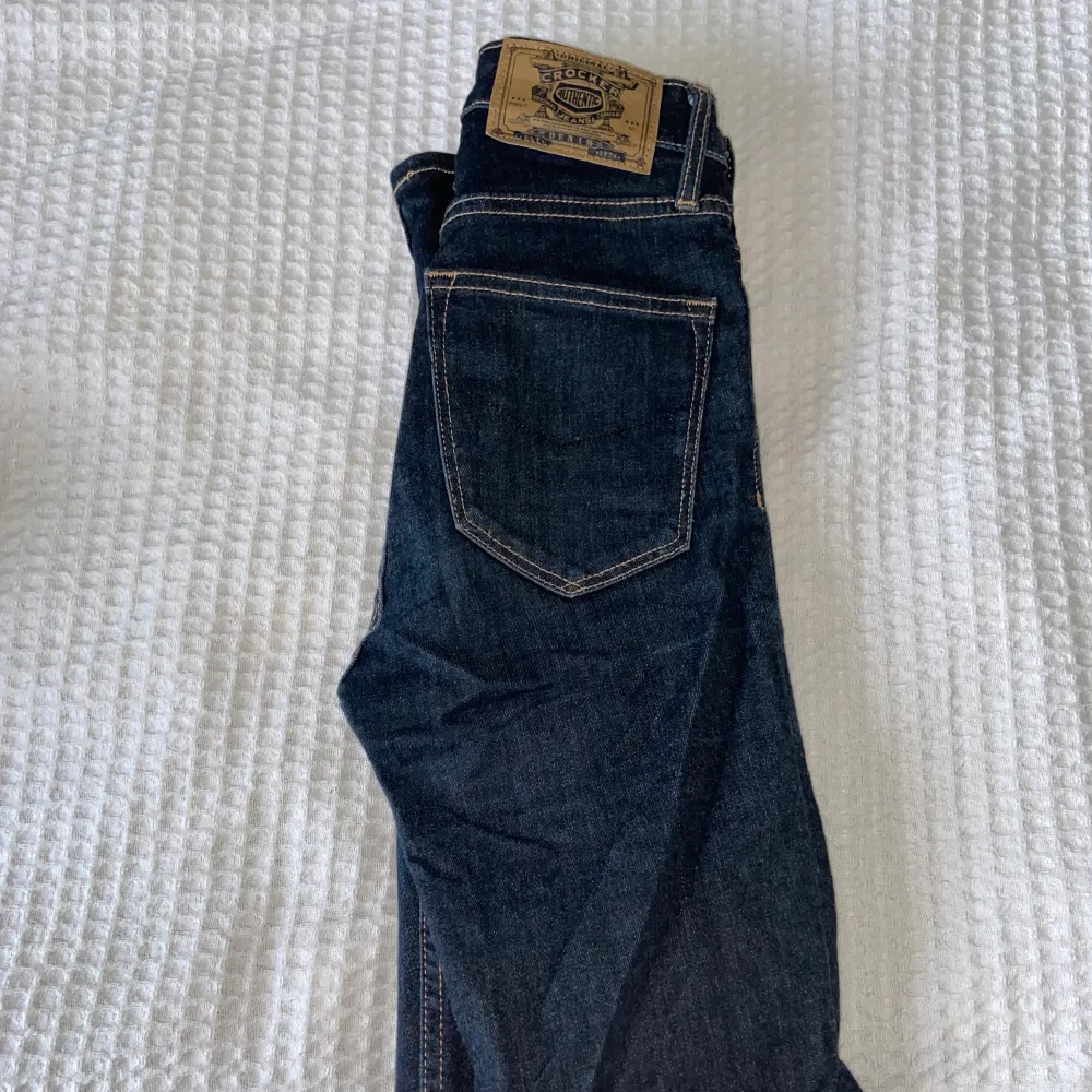 Mörkblåa crocker jeans 212. Super high, super skinny. Tvättas i 40°C. ✨. Jeans & Byxor.