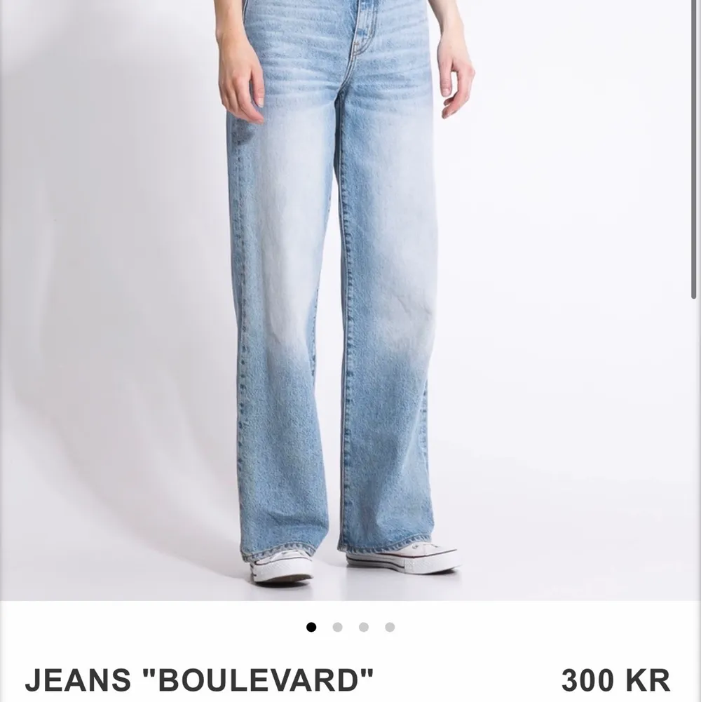 Raka jeans från lager 157 i strl M. Använda endast en gång! Nypris 300kr. Jeans & Byxor.