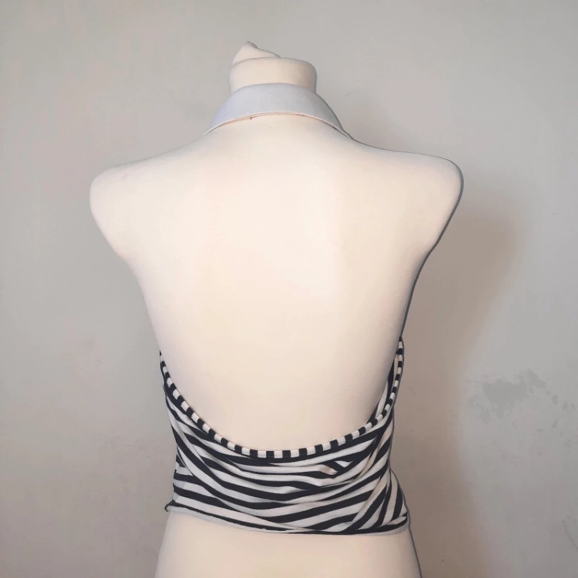 Randig halternecktopp - 90