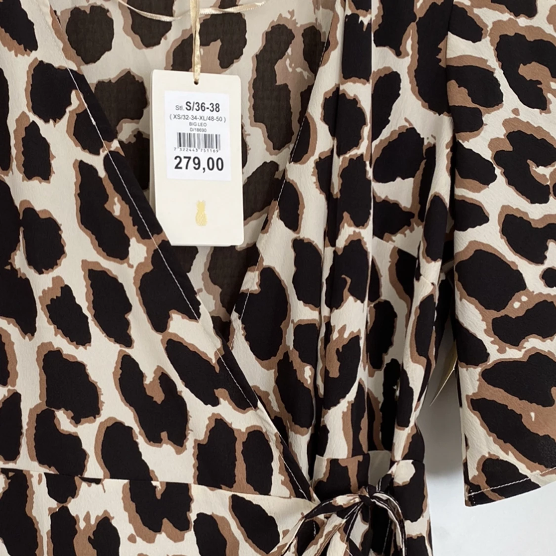 Klänning Pernilla Wahlgren - 90