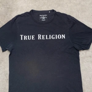 true religion tröja - en true religion tröja som e ganska fin 