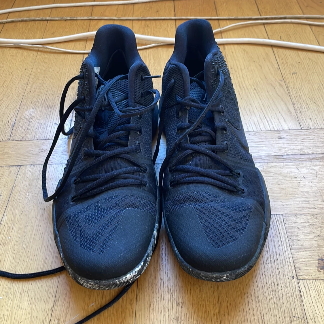 Nike Kyrie Signature - 90