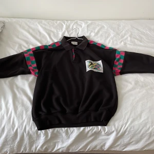 Vintage Adidas  - Vintage adidas shirt kept in good condition. Tiny hole on left shoulder but selling as it doesn’t fit anymore. Goes well with beige pants.