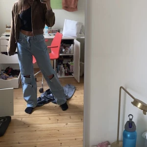 Jeans  - Jeans med hål 