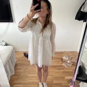 Studentklänning  - Den populära slutsålda klänningen från Gina, perfekta studentklänningen 💕