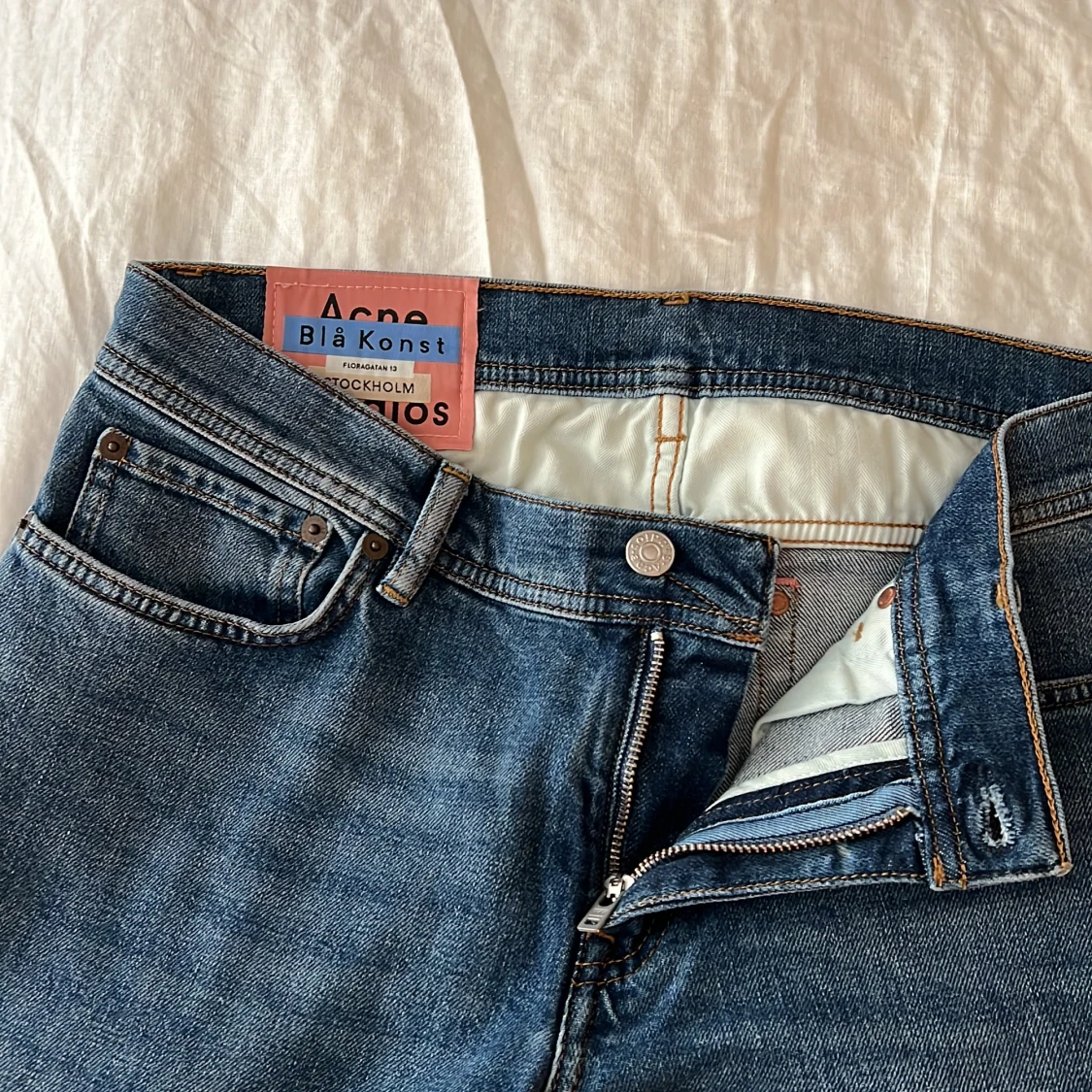 Acne Studios Blå Konst jeans himmelsblå - 90