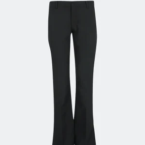 Vera kostymbyxor  - Bikbok lågmidjade kostymbyxor modell Vera. Aldrig använda utan bara testade. Storlek 38 men skulle säga att dom passar en 34/ 36, pris kan diskuteras 