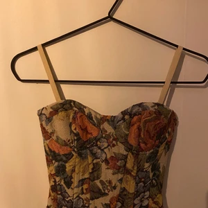 Corset - Brand new super cute but to small