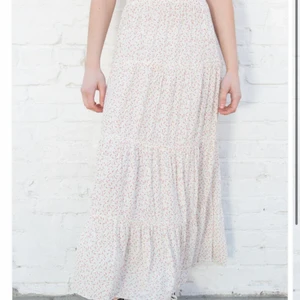 Brandy långkjol - Säljer den här superfina långkjolen från brandy då den inte kommer till användning! Pris kan diskuteras!🥰