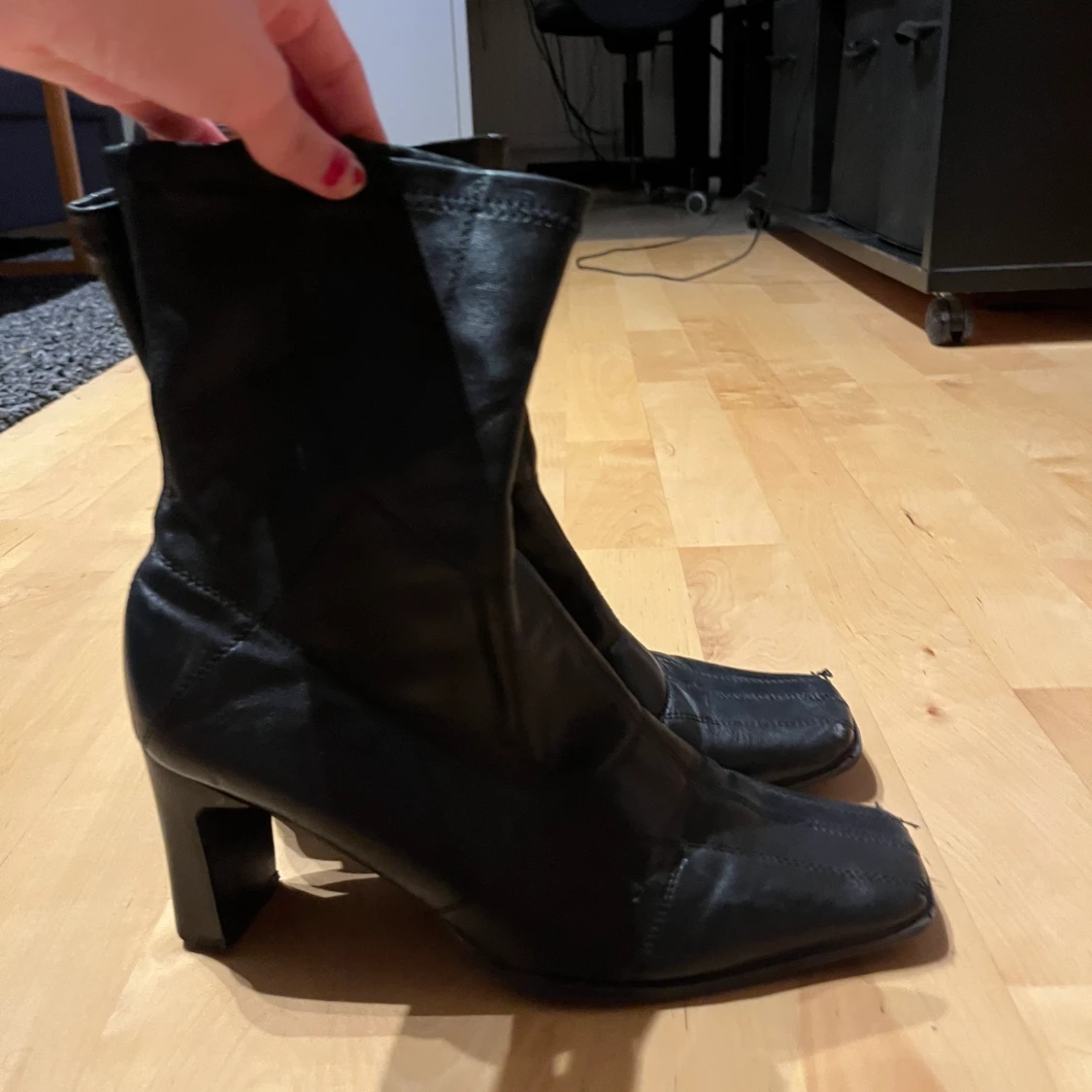 Svarta bootsklackar - 91