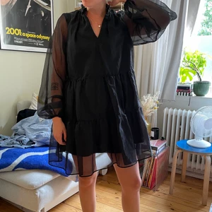 Klänning  - Träffade min kille i den här! Säger bara det! Funkar både på nyår som med ett par birken :)