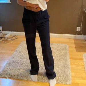 Superfina kostymbyxor - Supersnygga mörkblå kostymbyxor