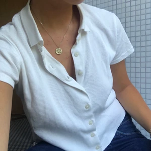 Vit t shirt  - Vit t-shirt från brandy Melville 